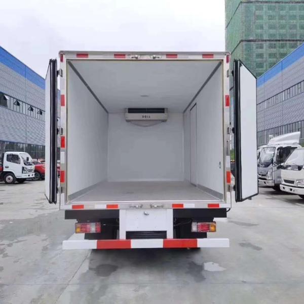 ISUZU 4x2 KV100 Chassis 8Tons Refrigerator Trucks Freezer Van Refrigerator Truck Wagon