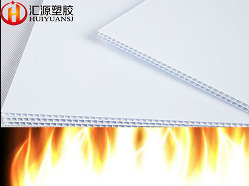 Buy 1mx2m Fireproof White Corrugated Plastic Cardboard at wholesale prices