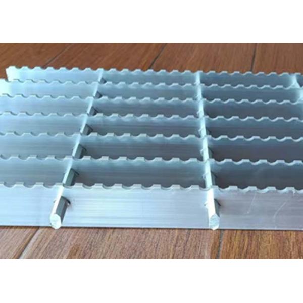 Buy Metal Platform Plain Shape Aluminum Bar Grating 6063 Alloy at wholesale prices