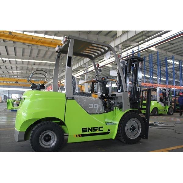 500mm Load Center Economical 3tons Petrol Engine Forklift with Adjustable Cab Location