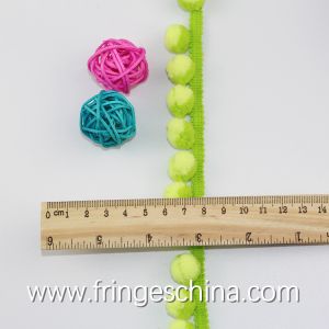 Machine producing OEM wholesale beautiful fabric drapery trimmings beaded pom