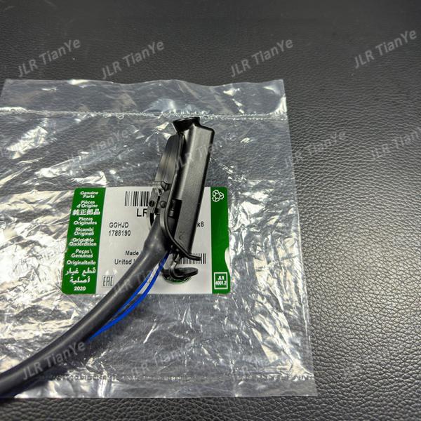 New Front Windshield Washer Nozzle Sprayer Jet LR045321 For Land Rover