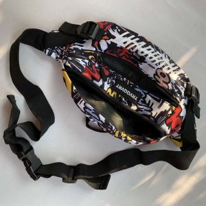 L35cm 0.3kg Sports Chest Bag Fashion Zipper Opening and Close