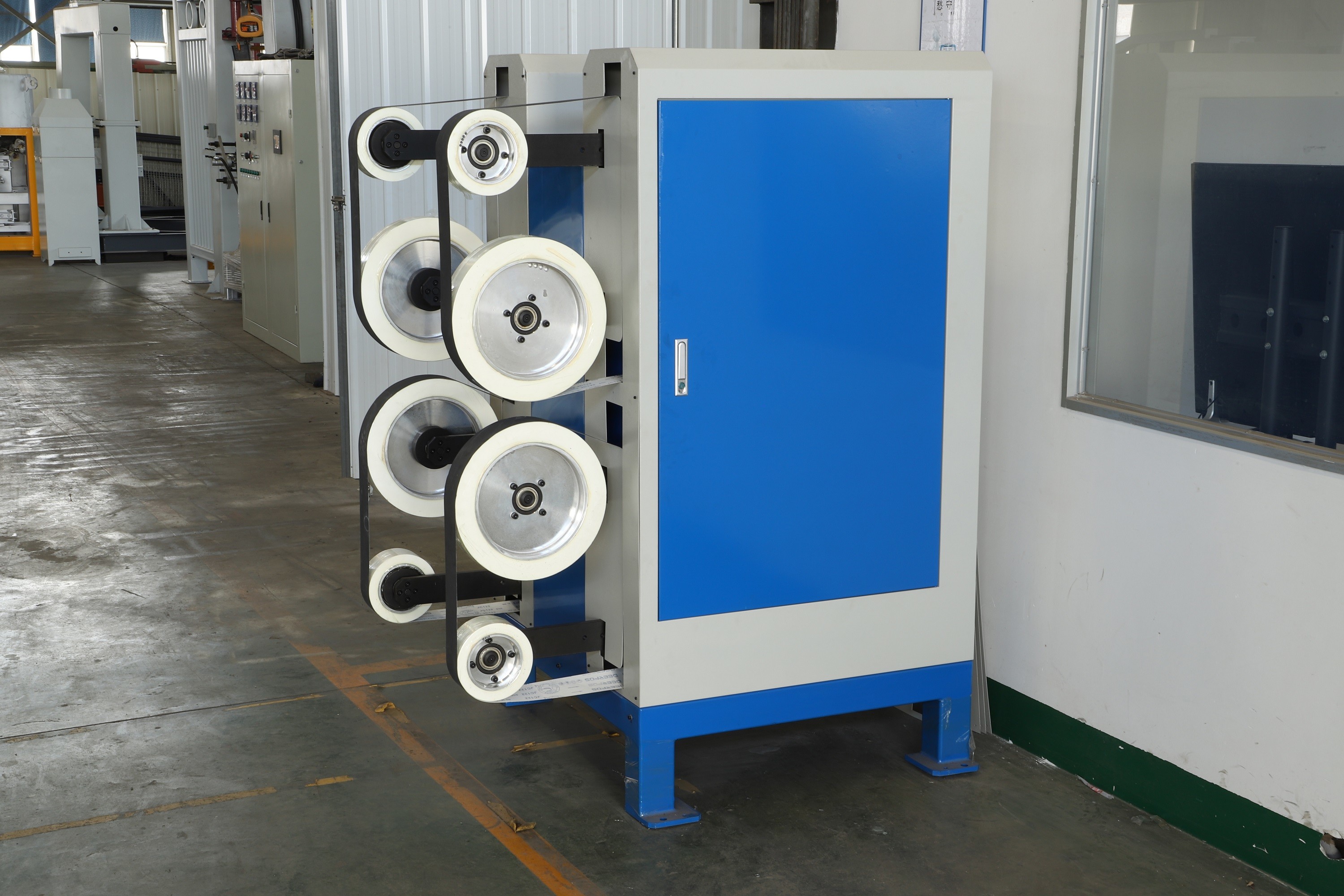6-Axis CNC Metal Polishing Machine with Servo Motor 12KW HSD Spindle