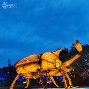 Zoo Chinese Festival Lantern With Animated Locust Mechanical Insect Model