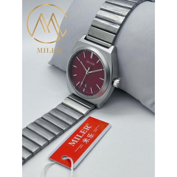 Employee Award OptionQuartz Wrist Watch For Men With Water Resistant Display