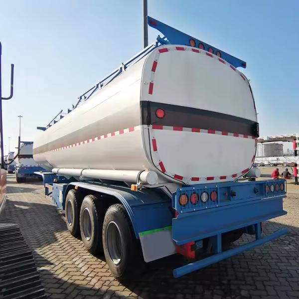 Chinese manufacturer CIMC 30000-50000L new design built with the best quality carbon steel diesel fuel transport tanker truck