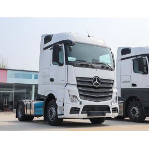 China Mercedes Actros Mercedes Heavy Truck  4X2 Tractor driving safety on sale