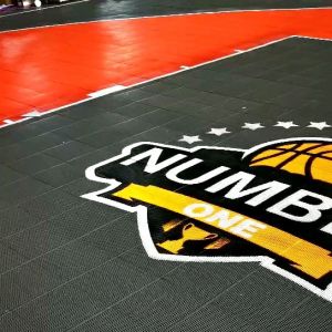 Quality Indoor Interlock PP Suspended Sports Flooring Tile for Football / Basketball Court for sale