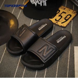 China Custom Logo Mens Rubber Flip Flop Black White Footwear on sale