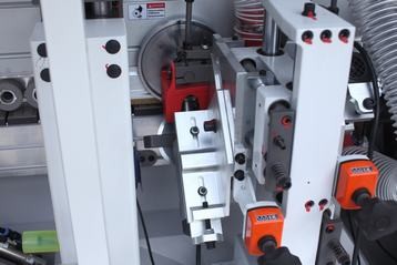 Furniture Wood Panel Closets Cabinet Edge Banding Machine Wood Bander 0.6Mpa