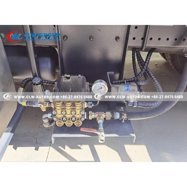 HOWO Sewer Suction Vacuum Waste Collection Tanker 16cbm
