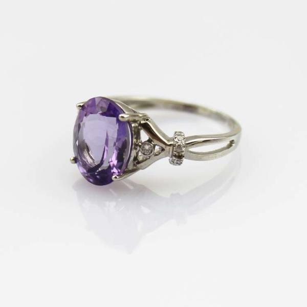 925 Silver Ring 9mmx11mm Oval Purple Cubic Zircon Gemstone Ring (R244)