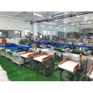 SUS 304 Conveyor Metal Detector Machine For Food Industry High Sensitivity
