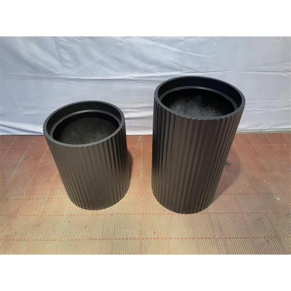 Garden Fiberglass Flower Pots Resin Planter In Black White Color