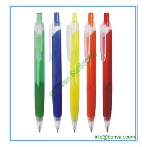 Quality transparent triangular ball pen,with rubber grip for sale