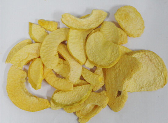 Low Fat Freeze Dried Fruit , Yellow Dried Peach Chips 0.3-0.5% Citric Acid