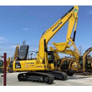 Preowned Crawler Excavator PC200 Komatsu Used With 6 Cylinders