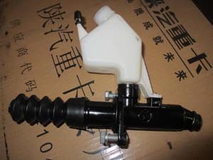 Buy SHAANXI COPY QUALITY PHOTO COLOR Clutch master cylinder - Цилиндр сцепления главный DZ9114230020 at wholesale prices