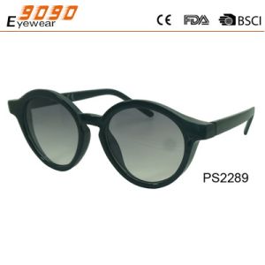 2018 hot sale style sunglasses with UV 400 protection lens ,made of plastic