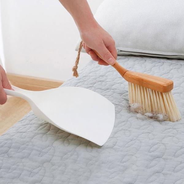 Portable mini Cleaning Dustpan and Bamboo Handle Broom brush set For Cleaning