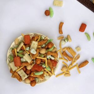 Spicy Rice Cracker Snacks Normal Temperature Storaged