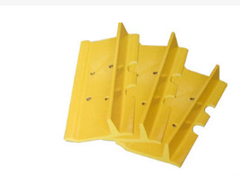 Buy 40KG PC300 Excavator Undercarriage Track Shoes 1 Year Warranty at wholesale prices