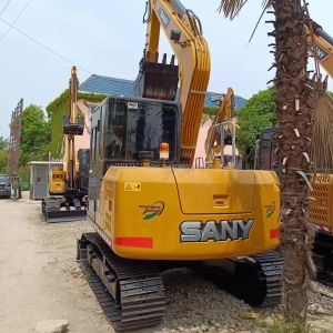 s Second-hand Sany Sy 75c Excavator with Original Hydraulic Valve and 43 kw