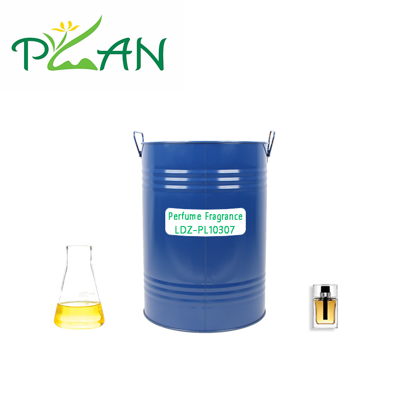 Concentrated Fragrance Essence with Floral-Fresh Aroma and Moderate Sillage for