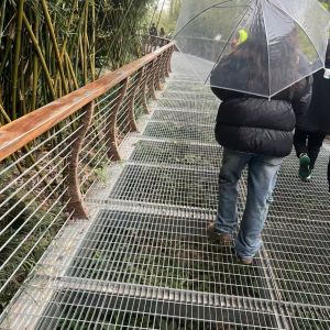 Flat Bar Type Anti Rust Heavy Duty Steel Grating With Machine Pressure Welding