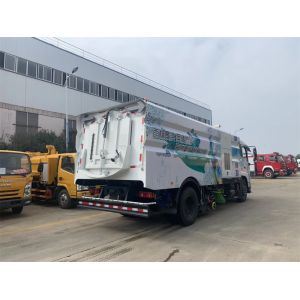 Efficient Multi Functional Road Sweeper Vehicle Combining Sweeping And Washing
