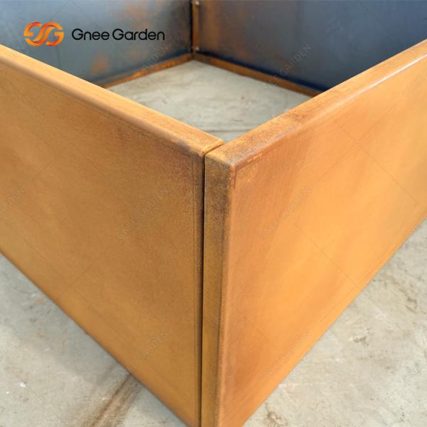 Buy SGS  Farmhouse Rectangular Outdoor Metal Planter Raised  Garden Bed For Vegetable at wholesale prices