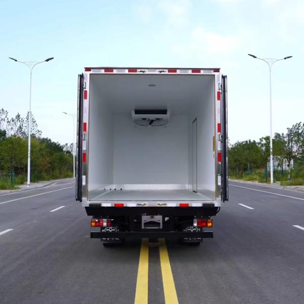 Cheapest ISUZU 4X2 4.2M Refrigerator Trucks Freeze Van Refrigerator Truck Wagon for Sales
