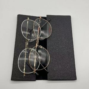 China Black Folding Triangular Metal Eyeglass Case Unisex Fasion Hard Nylon on sale