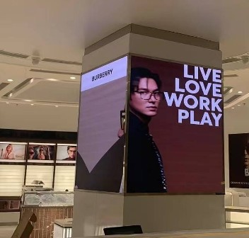 Nova Operating System Indoor LED Display with 160°/160° Viewing Angle and 1