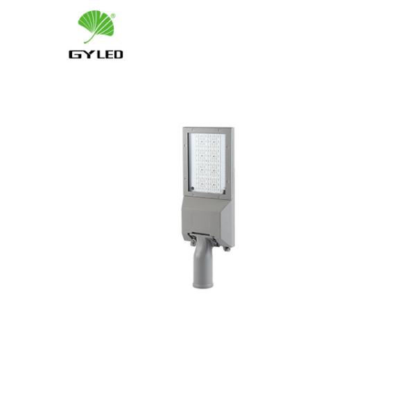 100000H 30w Solar Powered Street Light With Auto Intensity Control Photocell
