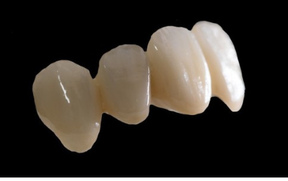 Bleach Color Zirconia CAD CAM Materials Dentistry Pre Shaded 1200 Mpa D98*20mm