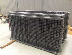 2100 x 2400 Diplomat Panel 40x40x1.6,25x25x1.2 Upright Stain Black Powder