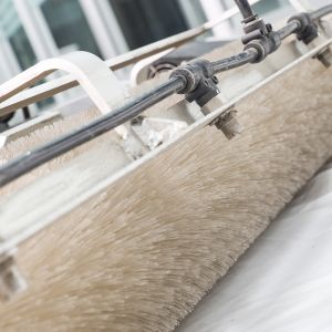 24V Operating Solar Panel Cleaning Robot Clean-In-Place Type Optional Dry or Wet