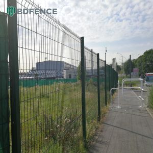 Kindergarten 1.8 M High V Mesh Fencing Playground Safety