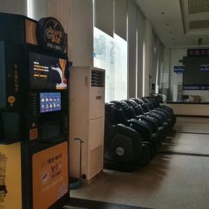 OEM ODM Coffee Vendo Machine Hot Coffee Vending Machine 2000W