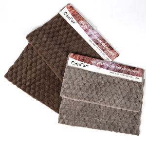 Front Material 100% Polyester Faux Fur Plush Fabric for Garment and Throw