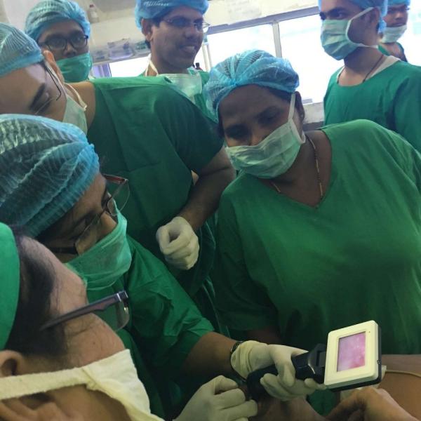 Buy King Vision Portable Video Laryngoscope With Stable High Definition Monitor at wholesale prices