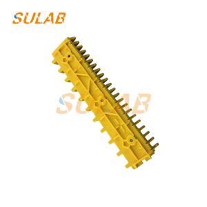Yellow Plastic Step Demarcation Strip Escalator Spare Parts SCS 319900 319901