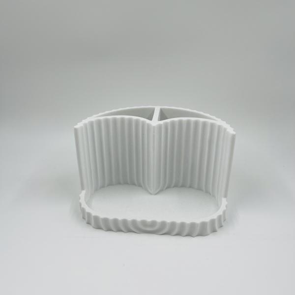White Polyresin Kitchen Utility Caddy For Bathroom Countertop Utensil Caddy With Swirl Stripe