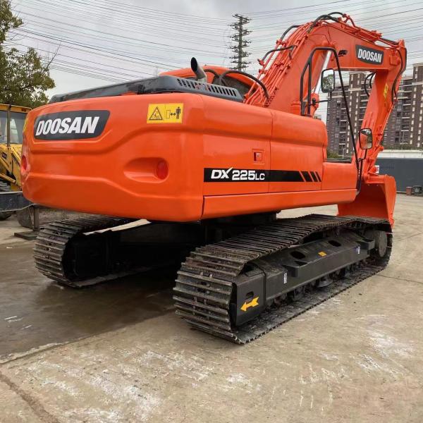 Mini Hydraulic Crawler Excavator Used Doosan 220LC-7/215/220-7 with 0.75m3 Bucket Capacity