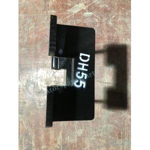 K1036003C Doosan Excavator Spare Parts DH55 Track Link Guard