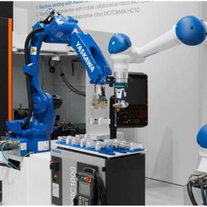 Yaskawa GP25 Industrial Robot Arm With Megmeet Welder And Torches Solution As