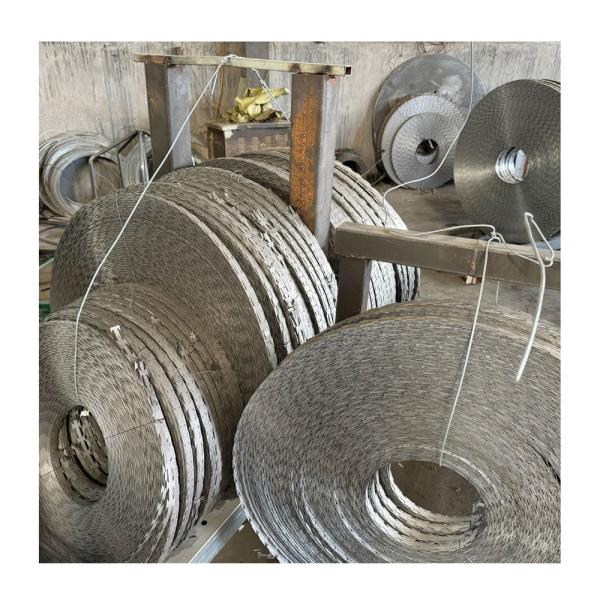 Buy High Quality 2.5mm Diameter Galvanized Razor Barbed Wire Manufacturer In China at wholesale prices