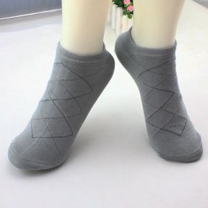 China 2016 fashion bamboo cotton loafer low cut socks men on sale